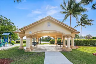 1281 NW 170th Ave, Pembroke Pines, FL 33028 - Photo 61