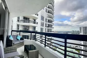 3500 Mystic Pointe Dr, Aventura, FL 33180 - Photo 5