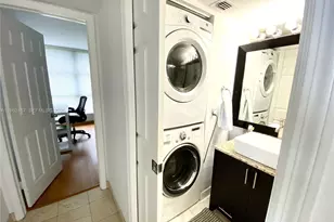 3500 Mystic Pointe Dr, Aventura, FL 33180 - Photo 17