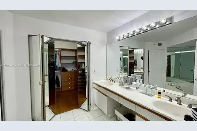 3500 Mystic Pointe Dr #3103, Aventura, FL 33180 - Photo 13