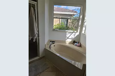 11770 NW 2nd St, Plantation, FL 33325 - Photo 17