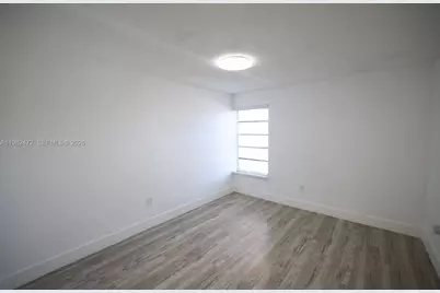 3501 W 11th Ave #207, Hialeah, FL 33012 - Photo 9