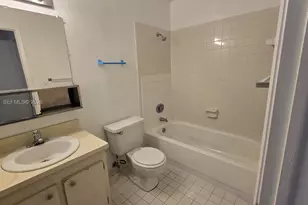 13950 NE 4th Ave, Miami, FL 33161 - Photo 5