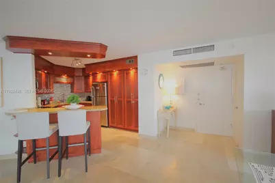 5161 Collins Av #1004, Miami Beach, FL 33140 - Photo 9