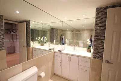 5161 Collins Av #1004, Miami Beach, FL 33140 - Photo 25