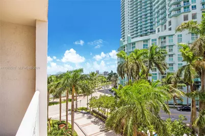 2000 N Bayshore Dr #506, Miami, FL 33137 - Photo 3