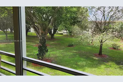 2403 Antigua Cir #L2, Coconut Creek, FL 33066 - Photo 11