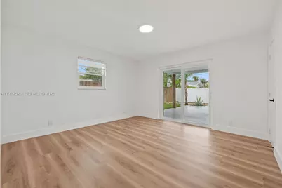 437 NW 13th Dr, Boca Raton, FL 33486 - Photo 23