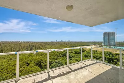 14951 Royal Oaks Ln #1409, North Miami, FL 33181 - Photo 9