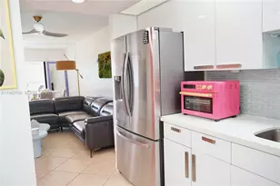 100 SW 130th Terrace, Pembroke Pines, FL 33027 - Photo 15