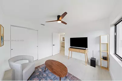 1305 N 31st Rd, Hollywood, FL 33021 - Photo 21