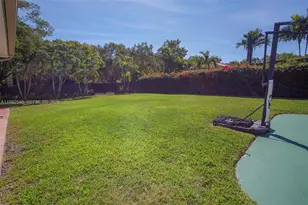 100 SW 26th Rd, Miami, FL 33129 - Photo 39