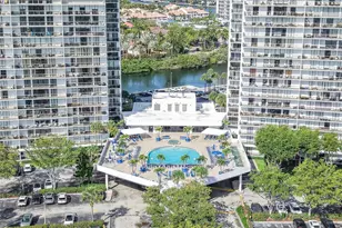 3731 N Country Club Dr, Aventura, FL 33180 - Photo 19