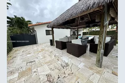 15101 Garvock Pl, Miami Lakes, FL 33016 - Photo 29