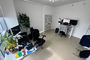 1060 Brickell Ave, Miami, FL 33131 - Photo 13