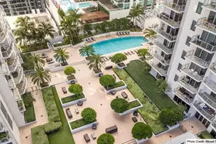 1060 Brickell Ave, Miami, FL 33131 - Photo 5