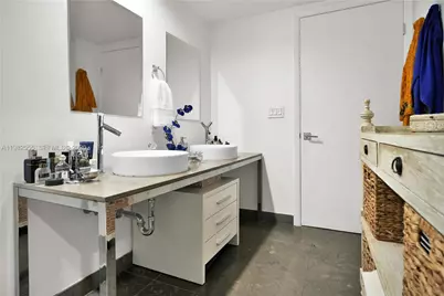 465 Brickell Ave #702, Miami, FL 33131 - Photo 31