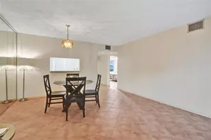 1110 SW 125th Ave, Pembroke Pines, FL 33027 - Photo 9