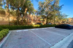 2816 Kinsington Cir, Weston, FL 33332 - Photo 11