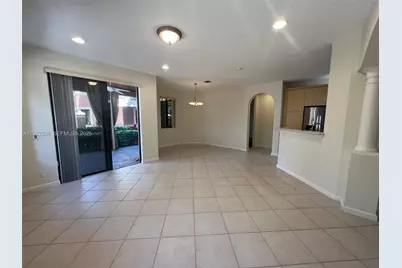 2816 Kinsington Cir #28-1, Weston, FL 33332 - Photo 11