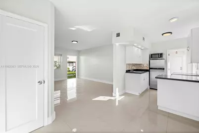 1203 Marseille Dr #21, Miami Beach, FL 33141 - Photo 7