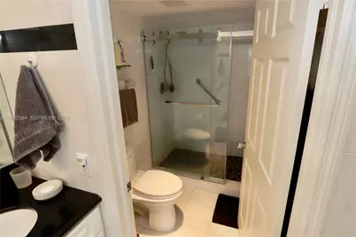 3500 Mystic Pointe Dr #3701, Aventura, FL 33180 - Photo 15