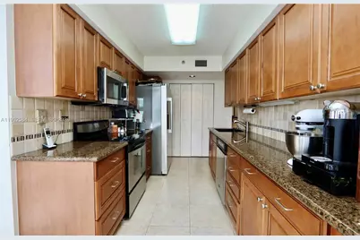 3500 Mystic Pointe Dr #3701, Aventura, FL 33180 - Photo 9