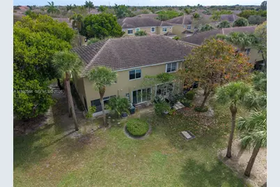 358 SW 122nd Ave, Pembroke Pines, FL 33025 - Photo 23