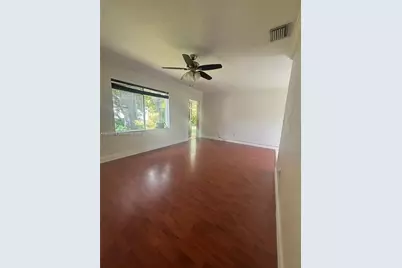 1015 NE 112th St, Biscayne Park, FL 33161 - Photo 9