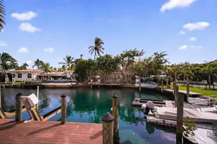 8651 NE 10th Ct, Miami, FL 33138 - Photo 27