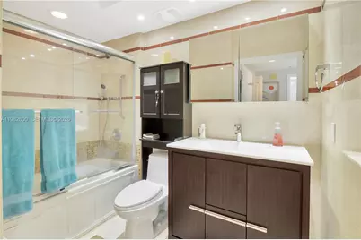 110 Washington Ave #2414, Miami Beach, FL 33139 - Photo 13