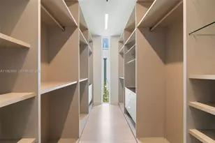 1011 W 48th St, Miami Beach, FL 33140 - Photo 21