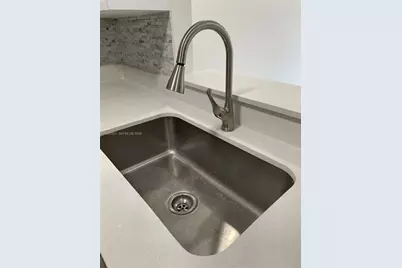 365 NE 125th St #409, North Miami, FL 33161 - Photo 5