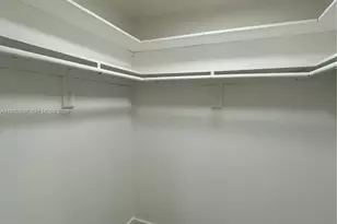 365 NE 125th St, North Miami, FL 33161 - Photo 11