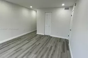 365 NE 125th St, North Miami, FL 33161 - Photo 9