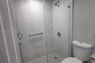 6575 W 4 Ave, Hialeah, FL 33012 - Photo 7