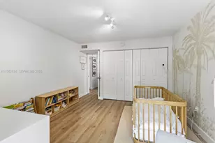 2400 Brickell Ave, Miami, FL 33129 - Photo 25