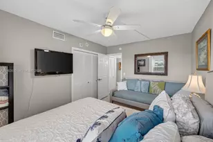 121 Golden Isles Dr, Hallandale Beach, FL 33009 - Photo 31