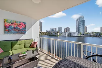 121 Golden Isles Dr #205, Hallandale Beach, FL 33009 - Photo 7