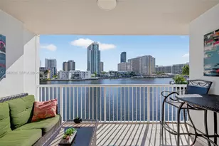 121 Golden Isles Dr, Hallandale Beach, FL 33009 - Photo 37