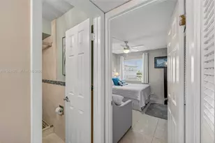 121 Golden Isles Dr, Hallandale Beach, FL 33009 - Photo 31