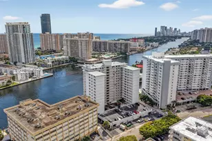 121 Golden Isles Dr, Hallandale Beach, FL 33009 - Photo 73