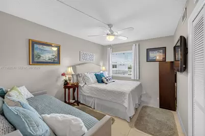 121 Golden Isles Dr #205, Hallandale Beach, FL 33009 - Photo 29