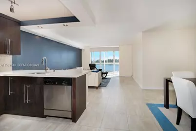 145 SE 25th Rd #502, Miami, FL 33129 - Photo 3