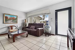 4660 W 9th Ave, Hialeah, FL 33012 - Photo 9