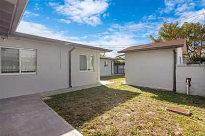4660 W 9th Ave, Hialeah, FL 33012 - Photo 39