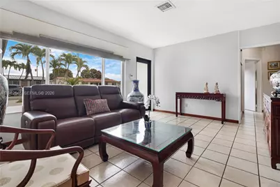 4660 W 9th Ave, Hialeah, FL 33012 - Photo 7