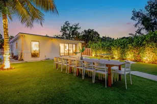 995 NE 107th St, Miami, FL 33161 - Photo 73