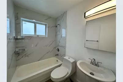 913 NE 17th St #8, Fort Lauderdale, FL 33305 - Photo 13