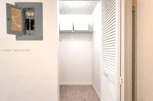 800 SW 131st Ave, Pembroke Pines, FL 33027 - Photo 9